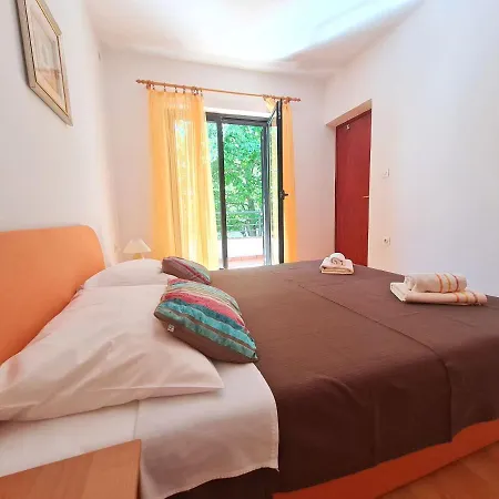 Zelena Oaza Apartment *